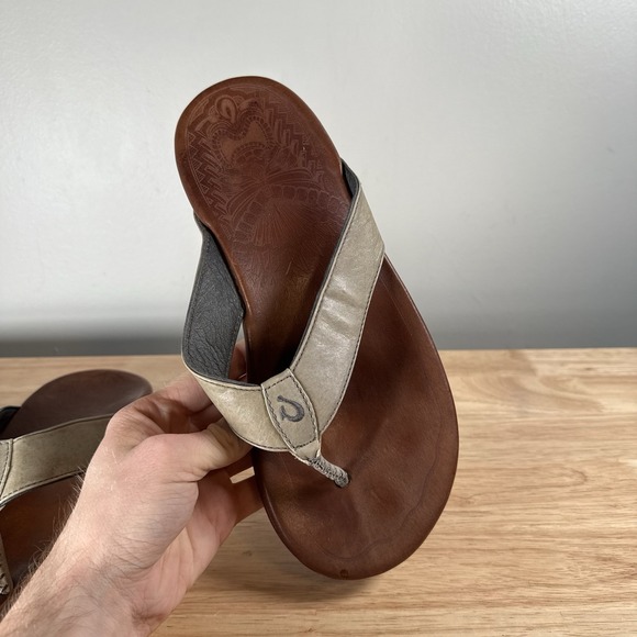 Olukai Sandals Mens 10 Kulia Shoes Tan Leather Thong Flip Flop Beach Slide - Picture 4 of 9